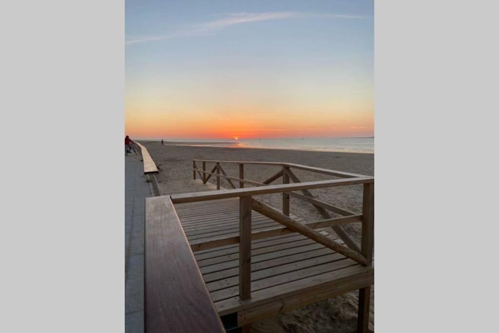 Apartamento En Primera Linea De Playa サンルーカル・デ・バラメダ エクステリア 写真